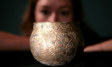 a-viking-silver-cup-002.jpg